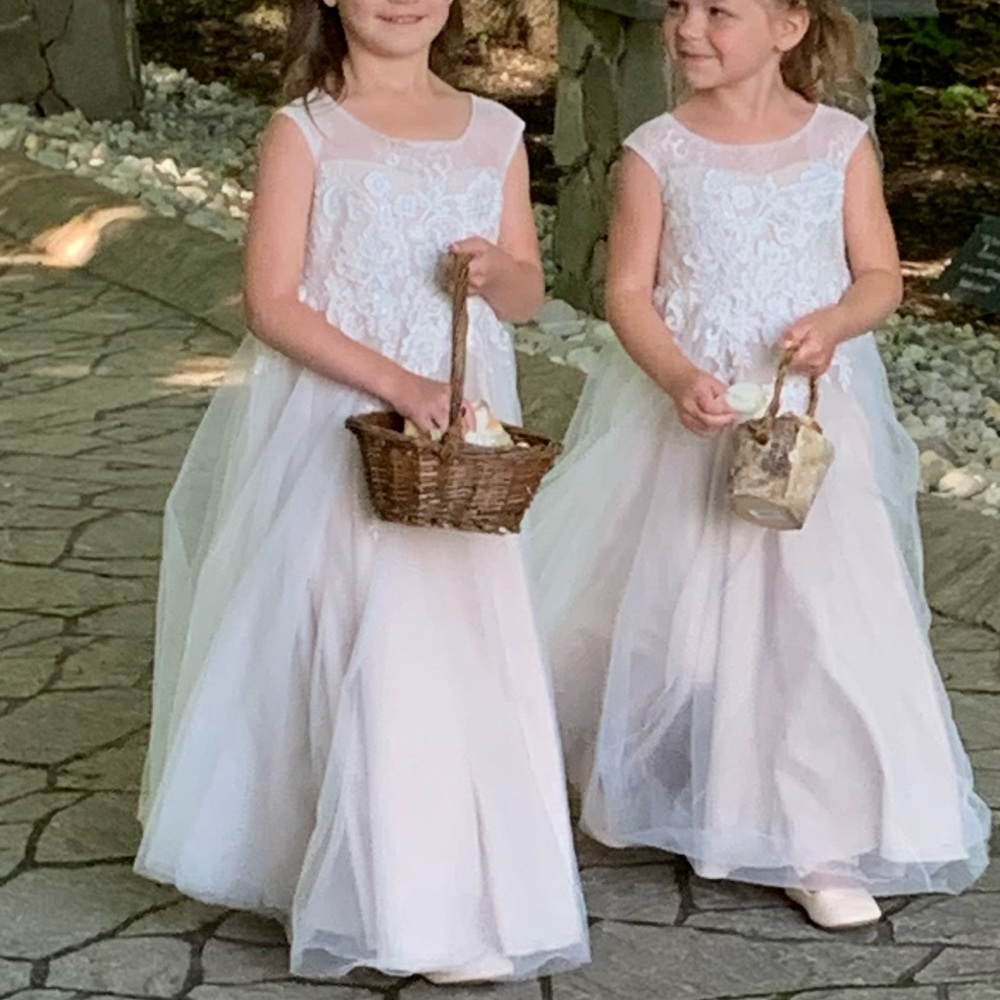 David’s Bridal Flower Girl Dress sz 5
